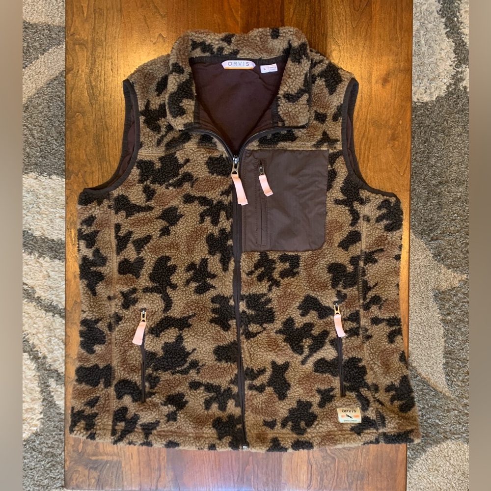 Woman’s Orvis Mad River Camo Sherpa Vest Large Brown Tan Pink